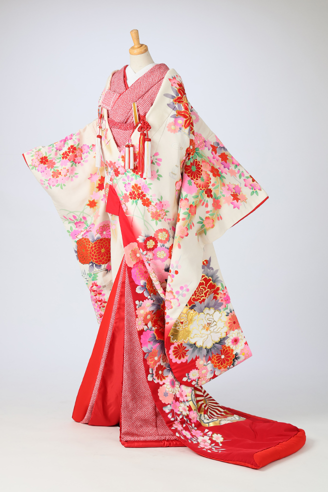 花嫁衣装（色打掛）金地 檜扇に鶴と松 - 振袖